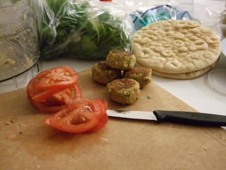 falafel_etc_blossomtostem